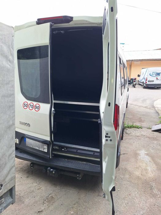 Iveco Daily Bus 50C18H (1.250 km - NOU) – Predare Leasing UniCredit