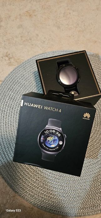 Смарт часовник Huawei watch 4
