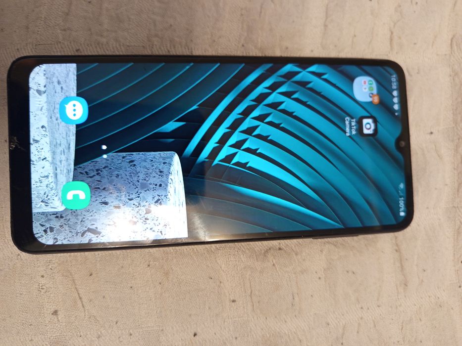 Продам телефон Самсунг галакси А 12