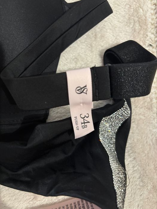 Сутиен Victoria’s Secret чисто нов