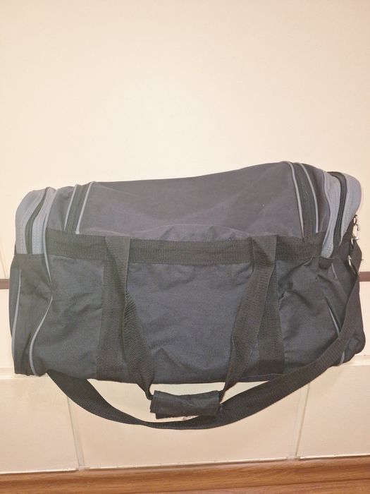 Продавам сак за фитнес, пътуване и други