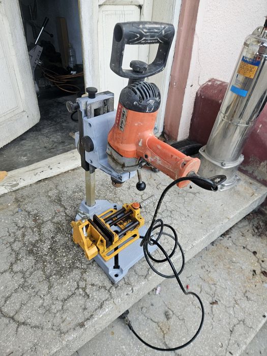 bormasina cu stativ gaurire