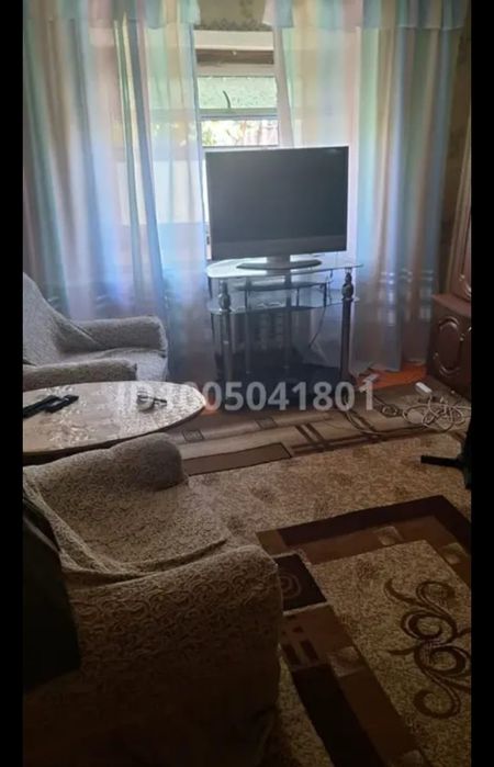 Залиния,вдоль дороги,8 соток