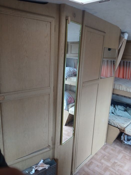 Продавам караван