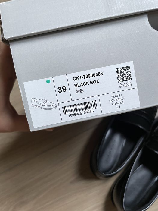 Лоферы charles&keith