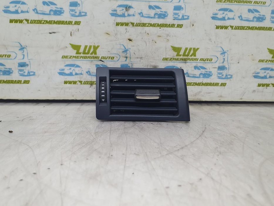 Grila ventilatie bord 8e0820902f Audi A4 B7 (2004 - 2008) 2.0 tdi BPW 2.0 tdi BPW