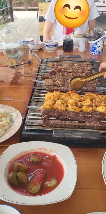 Стол с монгалом барбекю