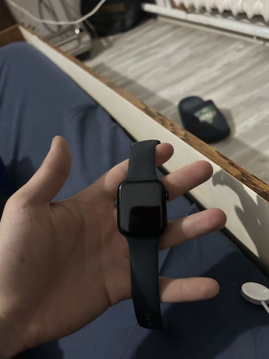 Apple watch se 2 темно синие(почти черные)