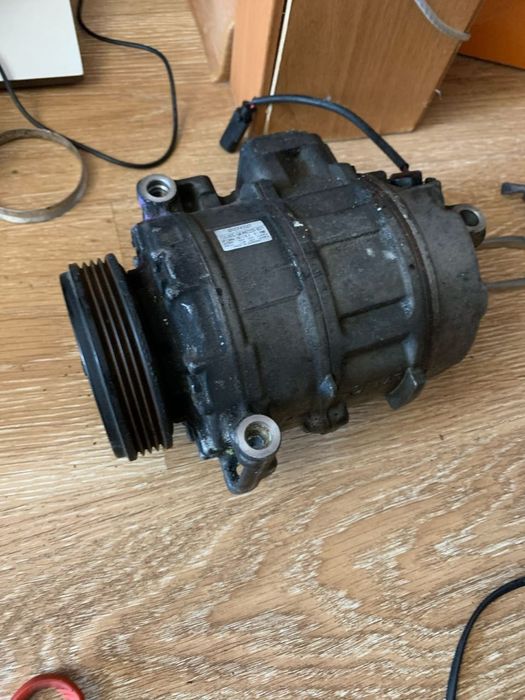 Компрессор кондиционера на БМВ Х5