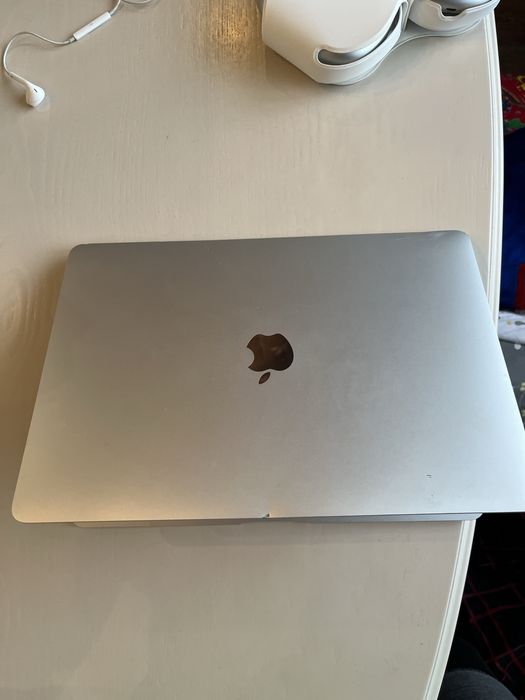 Macbook air 2019