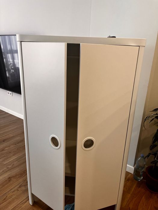 Распашной шкаф IKEA