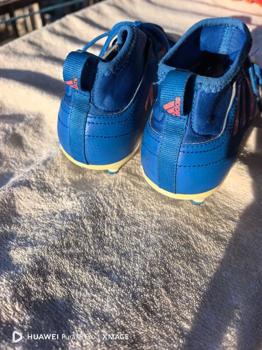 Детски бутонки adidas на Левски номер34 стелка 21см с леки забележки