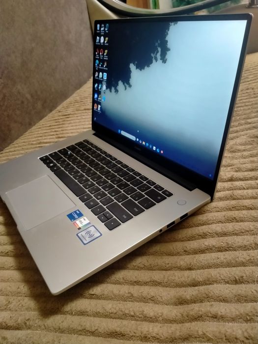 Huawei matebook d15
