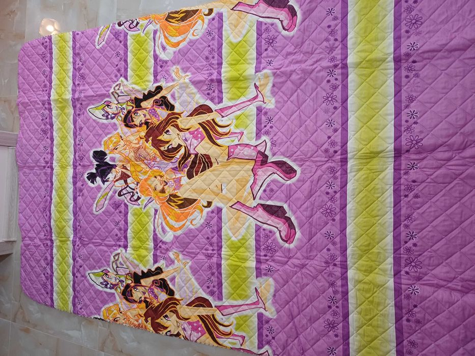 Два броя детски двулицеви кувертюри 130/200