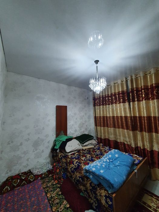 Hovli sotiladi 4 sutq