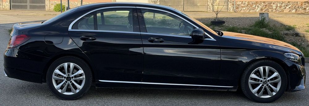 Mercedes-Benz C Mercedes C Class an 2022/9 G-Tronic/Bord plasmă /Navi Mare