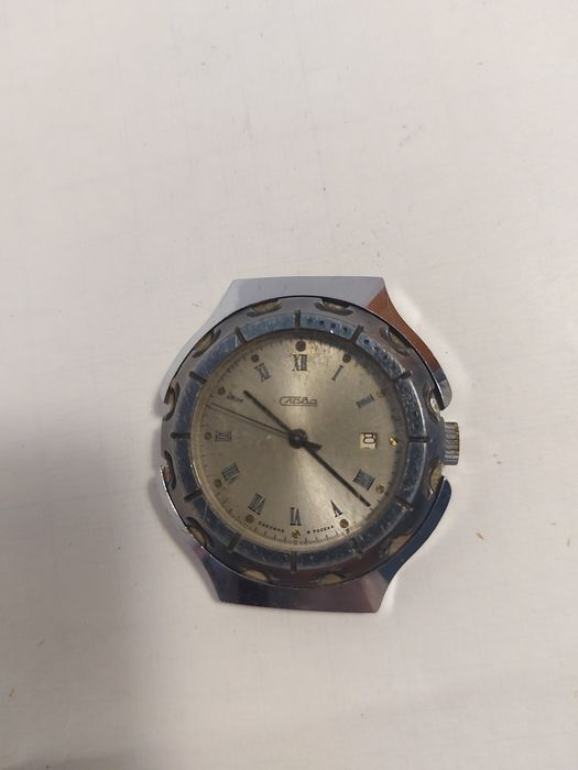 Часы наручные Слава механика.