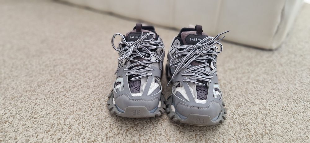 Adidasi track marimea 40
