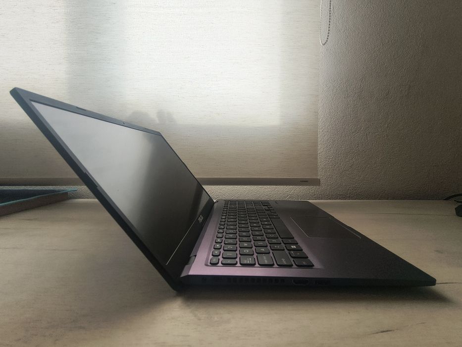 Laptop 20gb RAM 500gb SSD ușor negociabil
