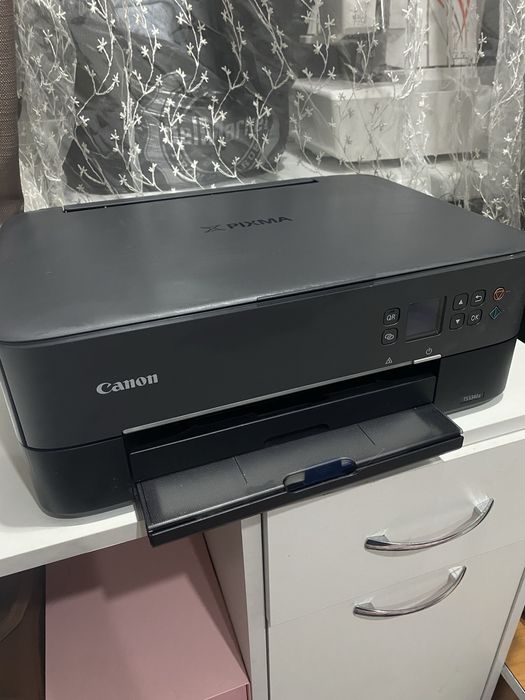 Цветной принтер  Canon