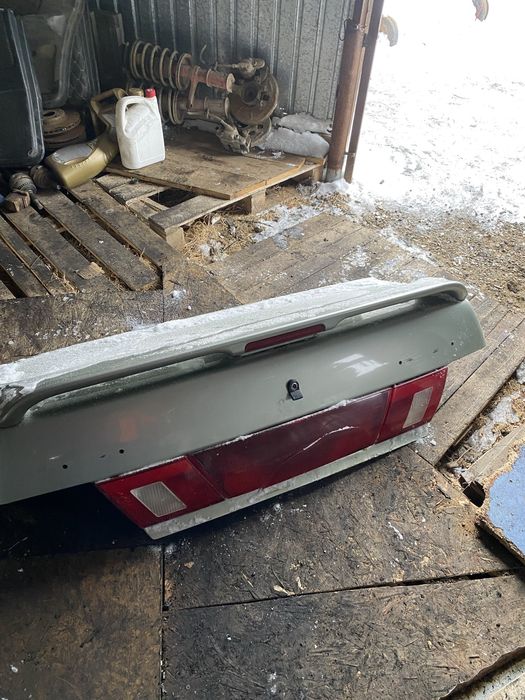 Продам запчасти на ваз 2115