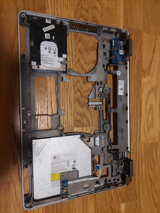 Части за Dell Latitude E6540