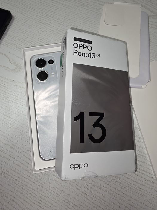 Oppo reno 13 nou