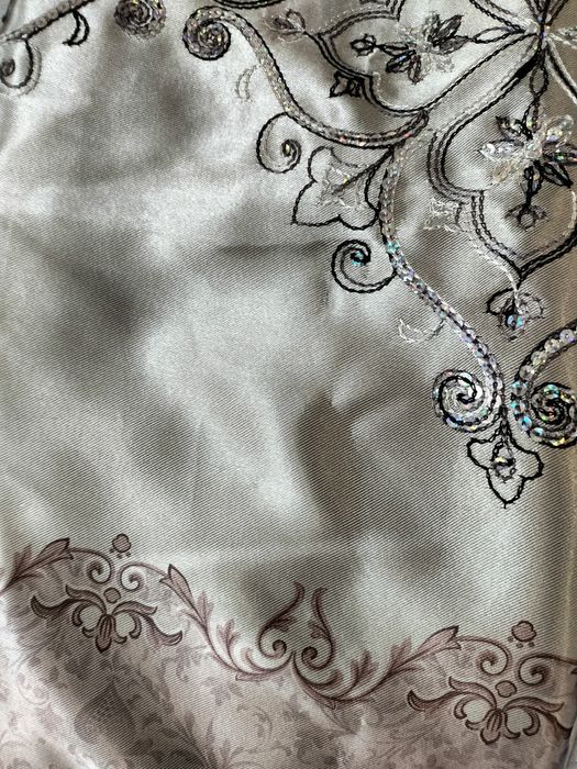 Продается тюль и шторы