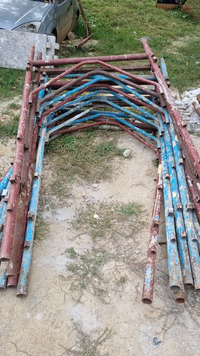 Inchiriez schela metalica