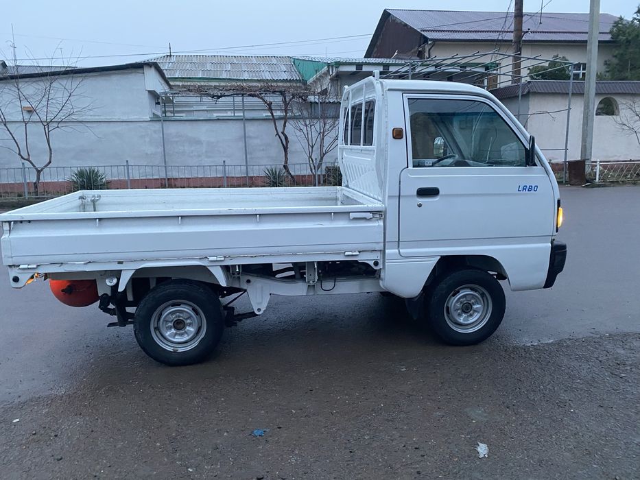 LABO SOTILADI 2024 yili 42 000 halol probeg