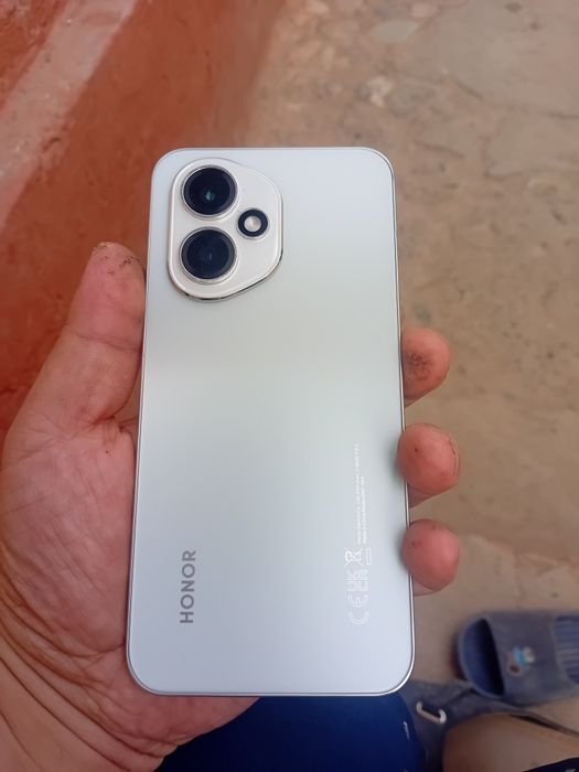 Honor 400 5G каропка дакумент