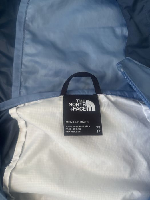 Vând jacheta de vara originala fara eticheta