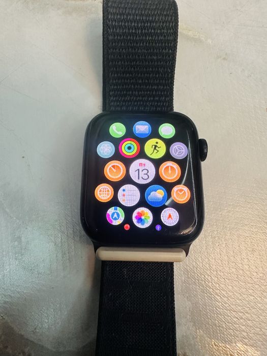 Apple watch SE 2024