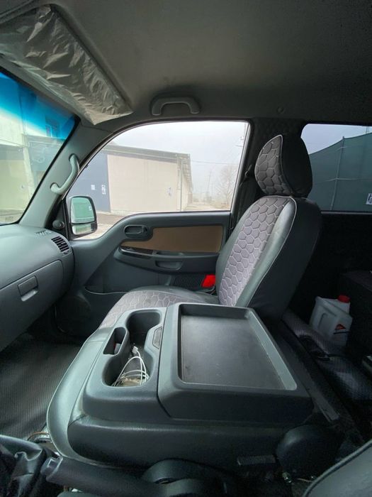 Kia bongo doble kabina 2023 yil tozza