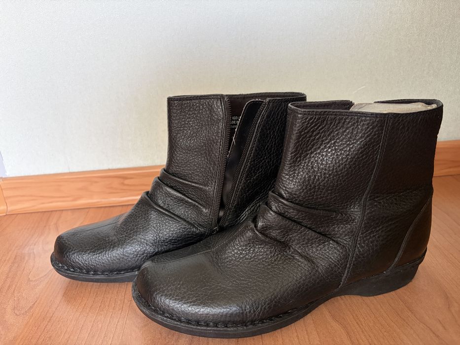 Женские сапожки Clarks 39 размер