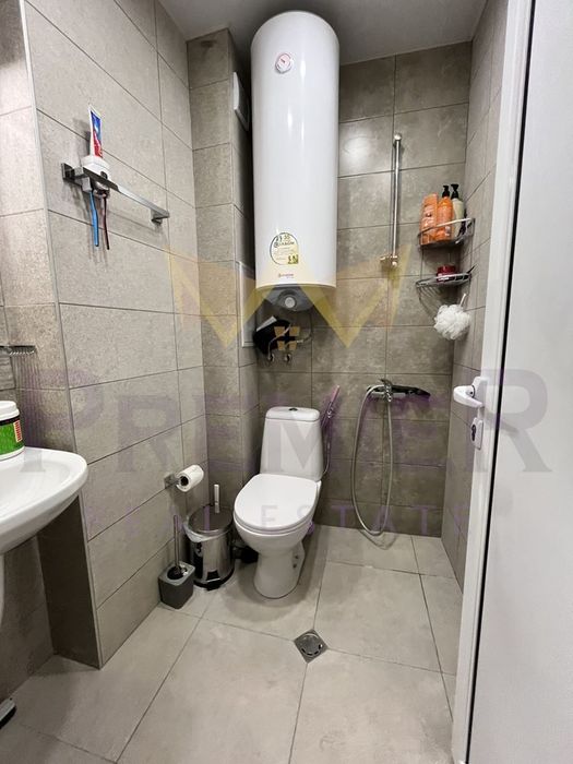 Дава се под наем Двустаен апартамент в Варна, Колхозен пазар - 40 кв.м за 408 € - Снимка #4