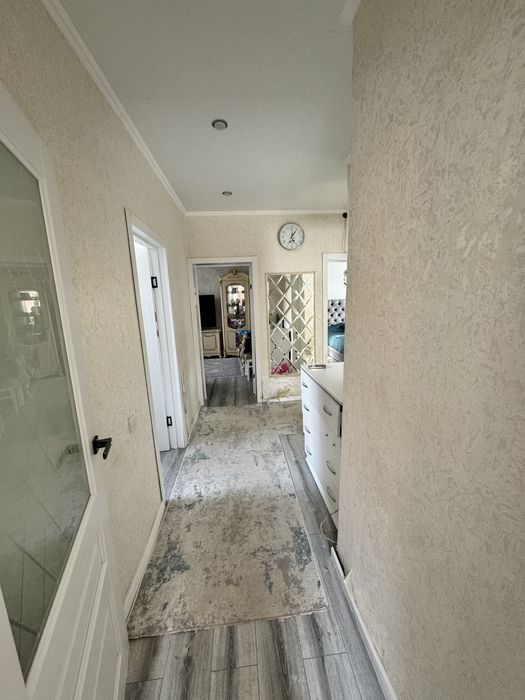 Продается пол дома в отличном районе