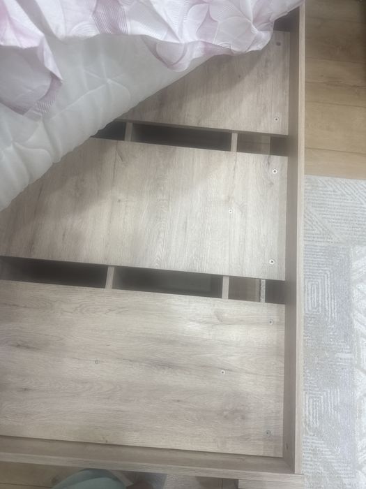 Продается кровать односпальная