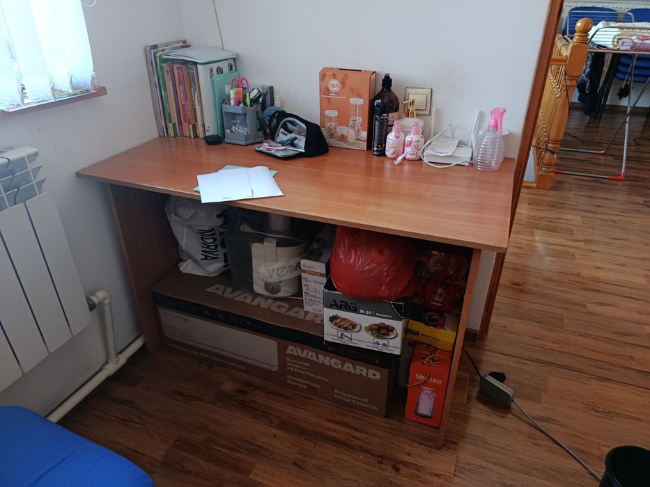 Стол учительский