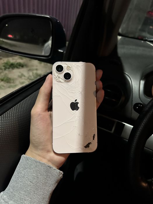 Продам Айфон 13 128gb 77%