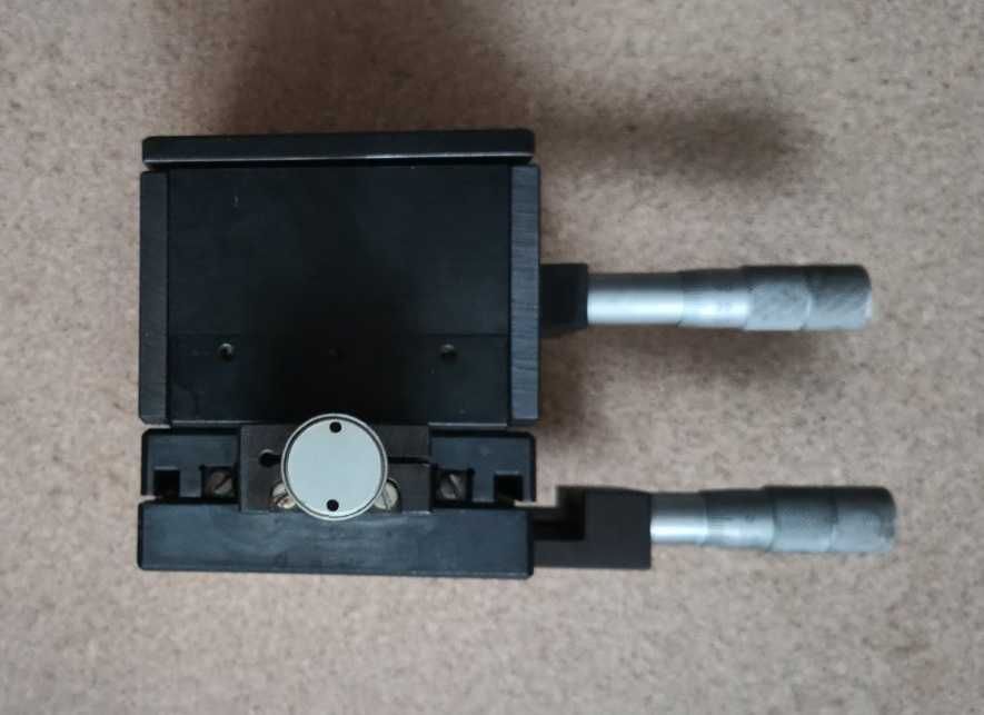 Микрометрични координатни маси