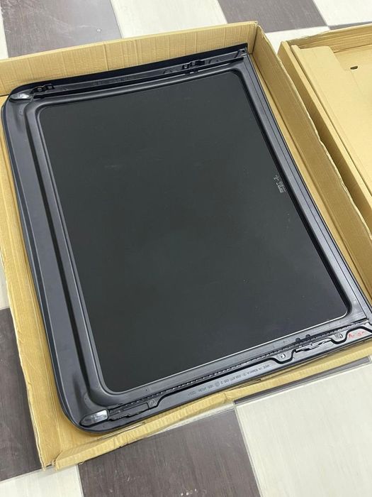 Trapa de acoperire din sticla OEM Porsche 957 Cayenne 2004 - 2010 -A-