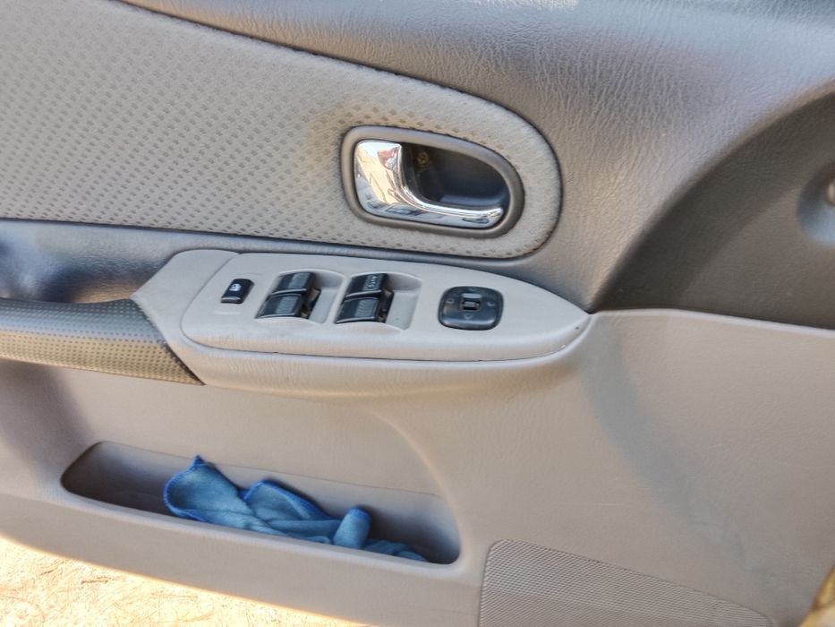 Продам Мазда 323