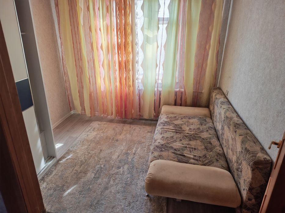 Продам квартиру 4 комнаты