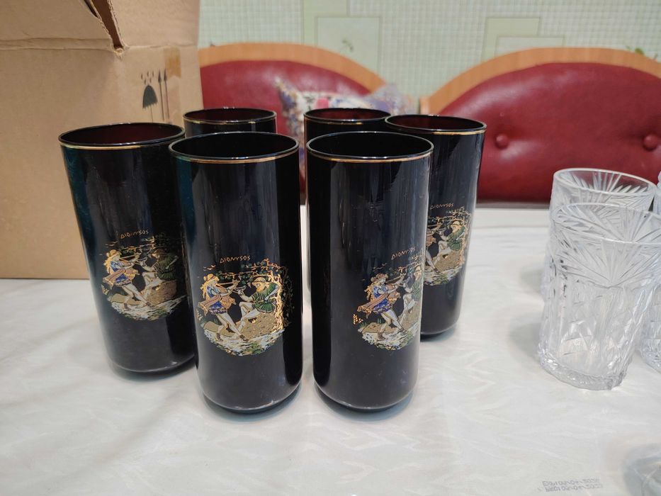 Рюмки, фужеры, стаканы, и прочее
