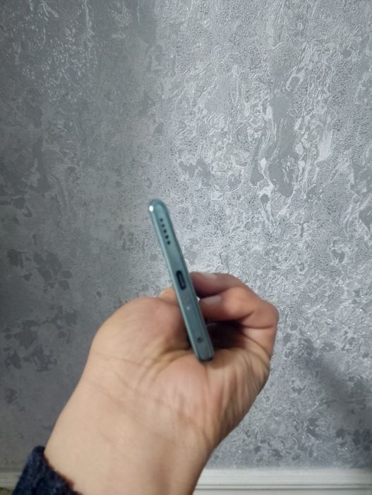 Honor x9a  5G  8.256g хорошем состоянии все родной с коробка документ