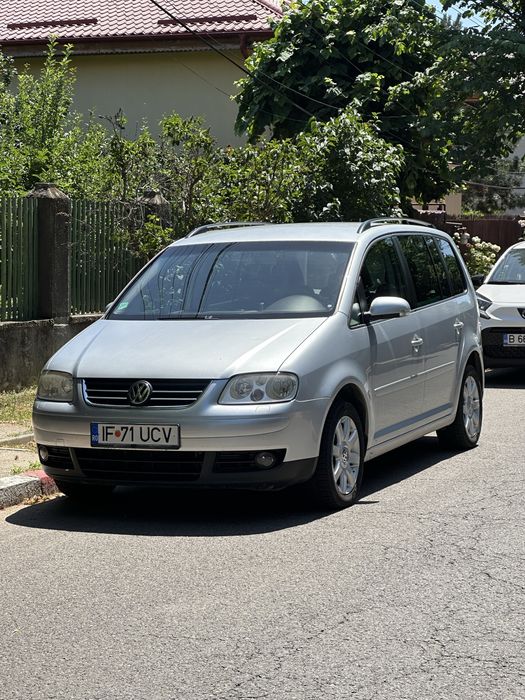 VOLKSWAGEN Touran 2006