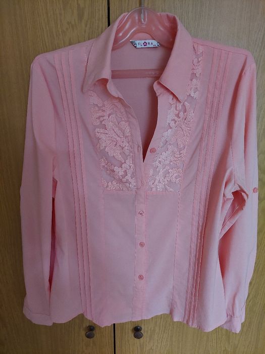 Дамска риза в прасковен цвят