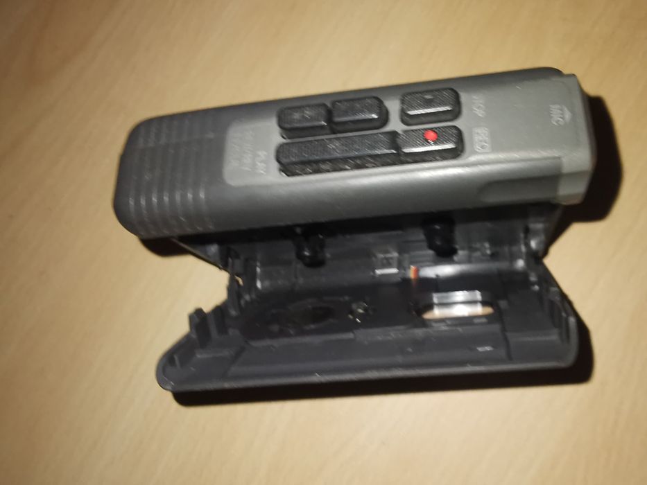 Panasonic Уолкмен записва