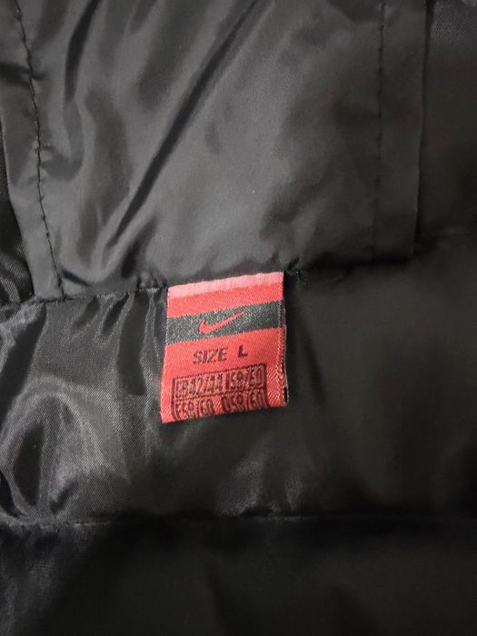 Geaca Nike Noua …..